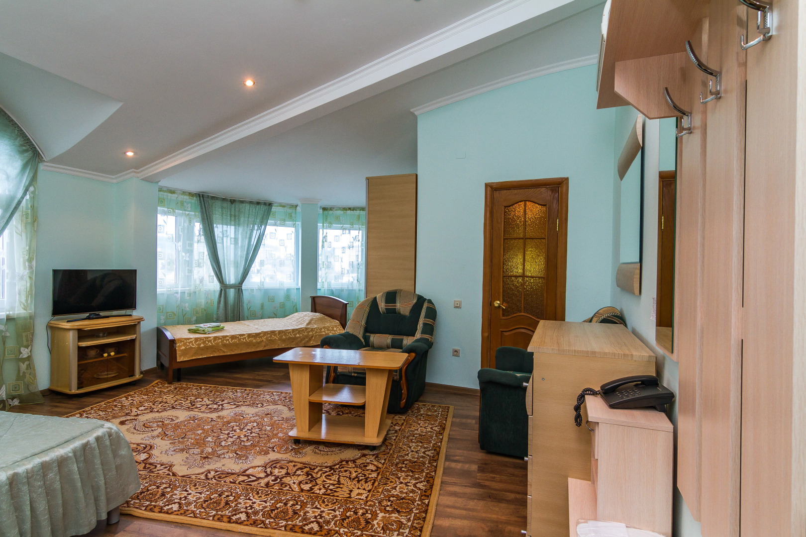 Отель У Бочарова Ручья