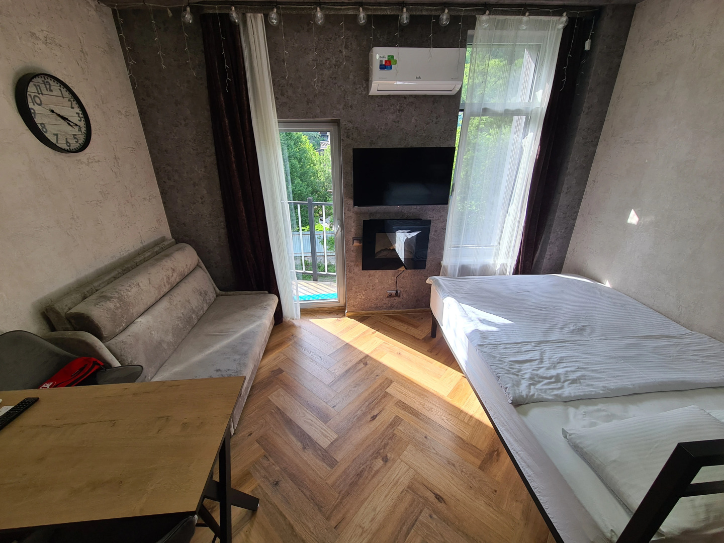 Апартаменты Квартира с Камином