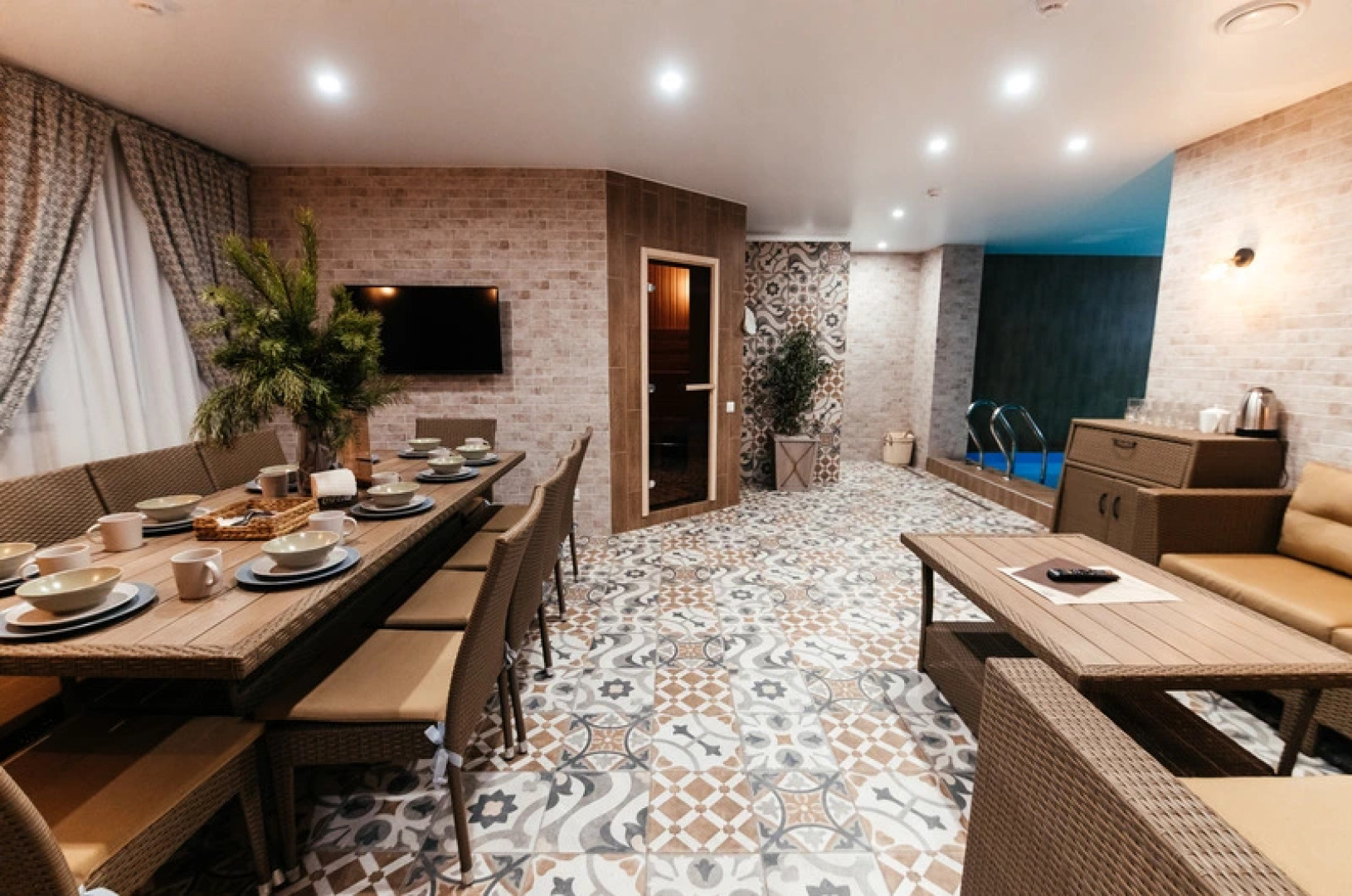 Загородный клуб Weekend