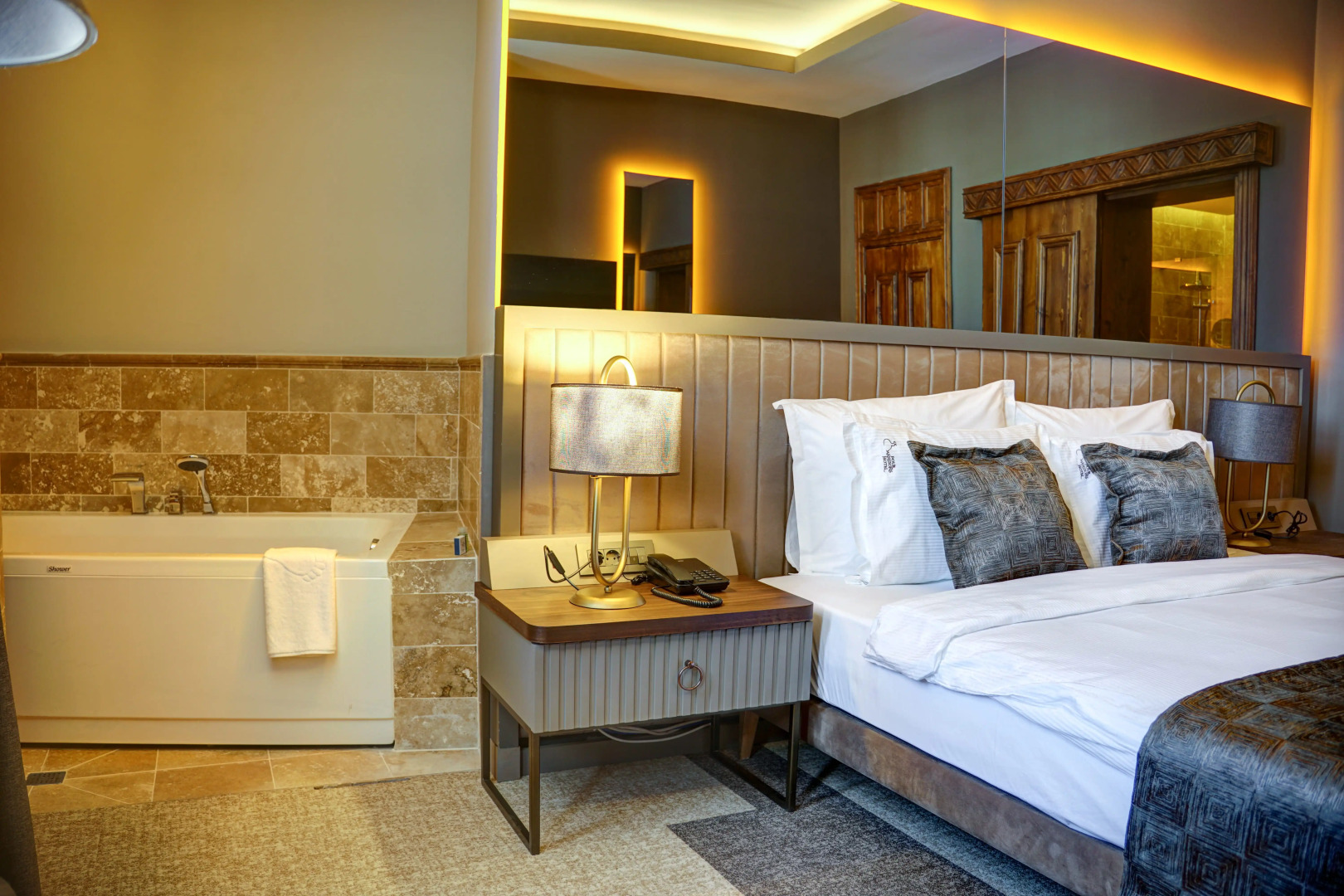 Boutique hotel Four Mansions Hotel