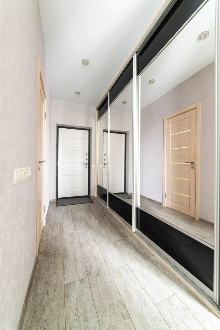 Квартира на сутки Грушевка В 3 минутах от метро Подходит для командировок и отдыха Самозаселение Wi-Fi