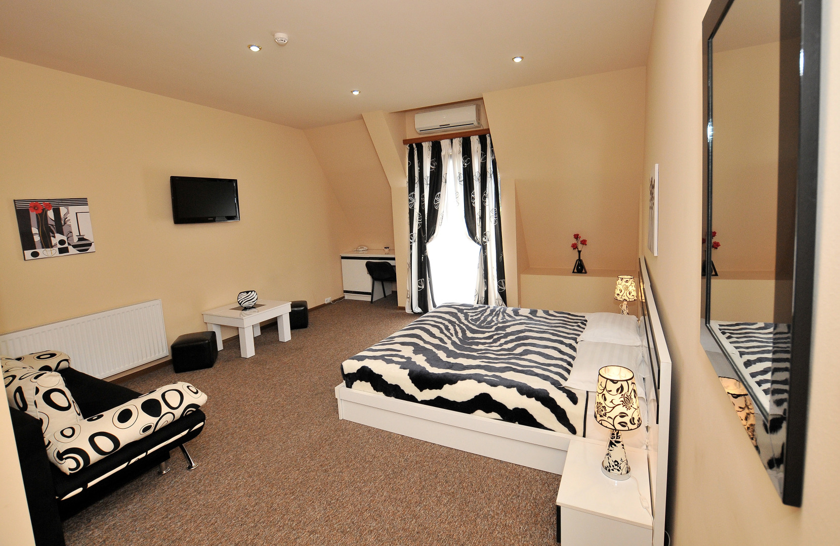 Отель Дипломат