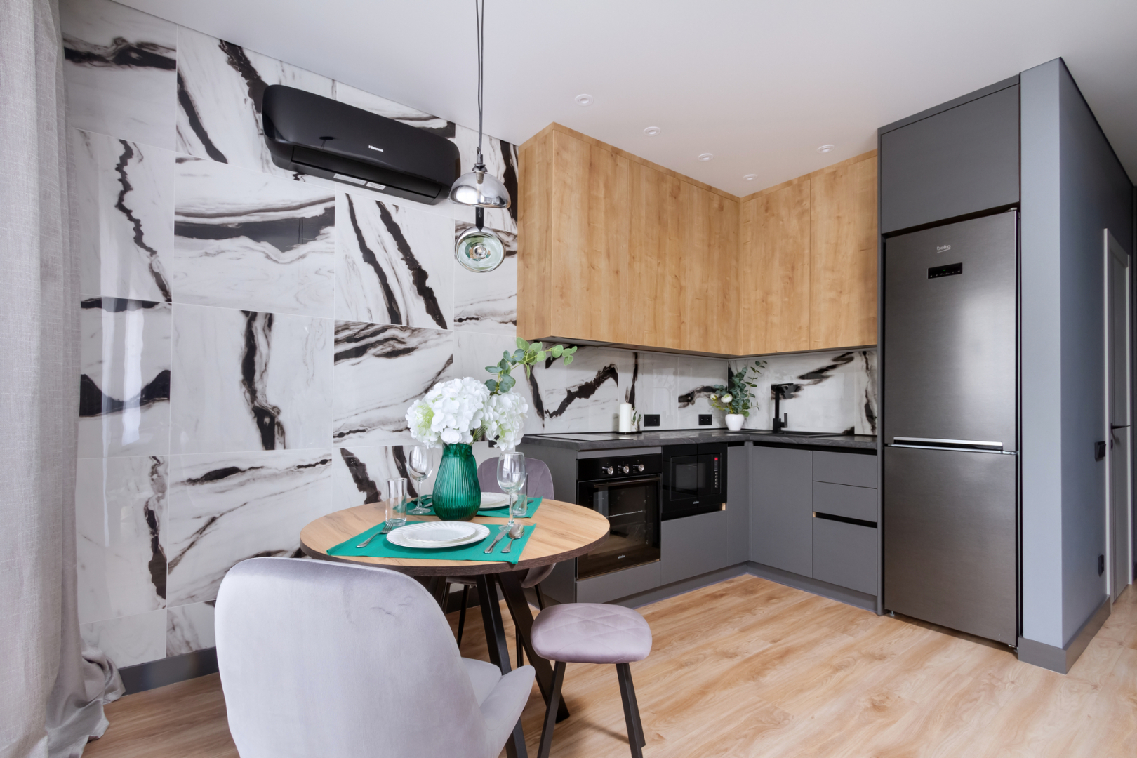 Квартира Andora-STEEL