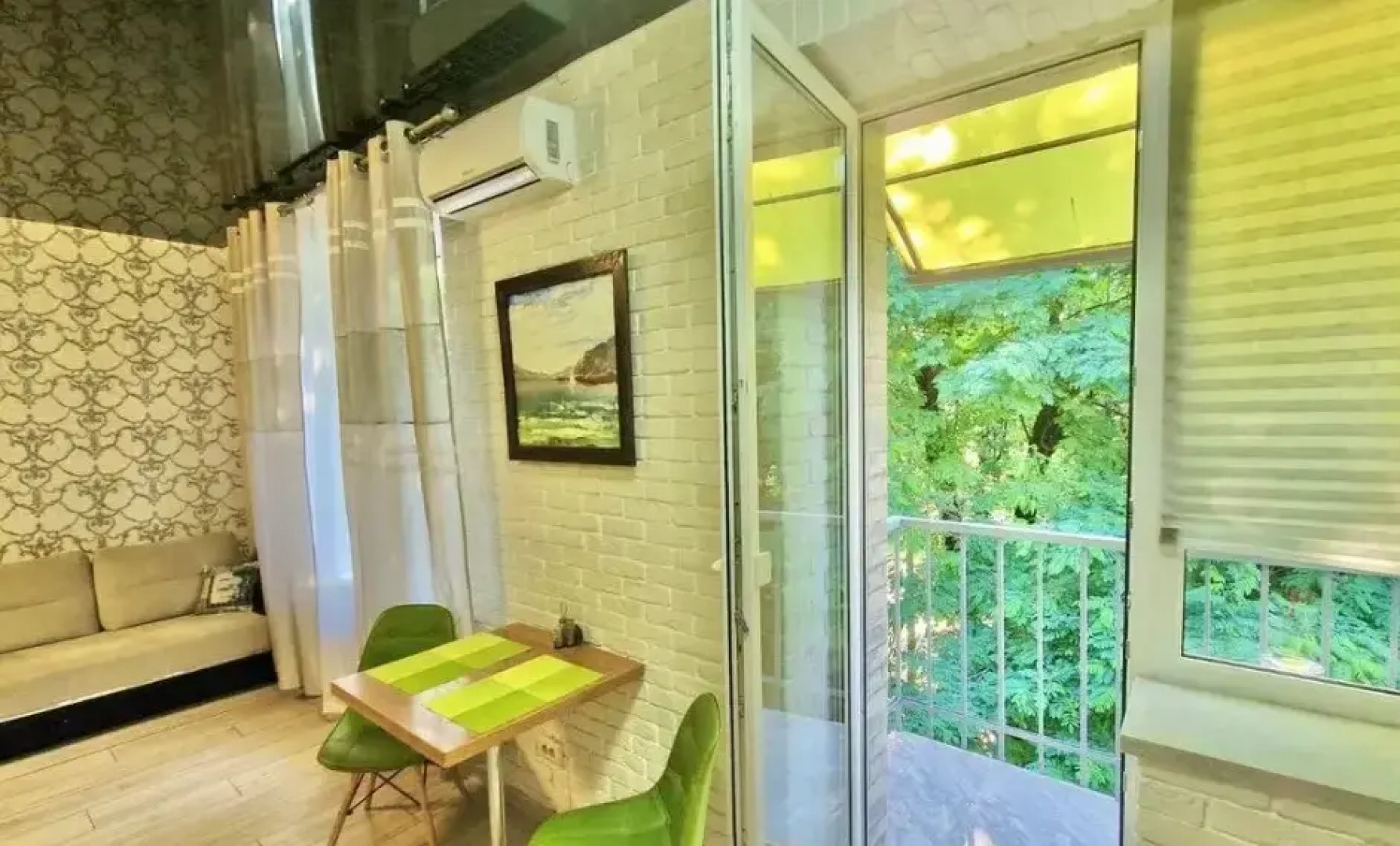 Апартаменты на Интернациональной 9