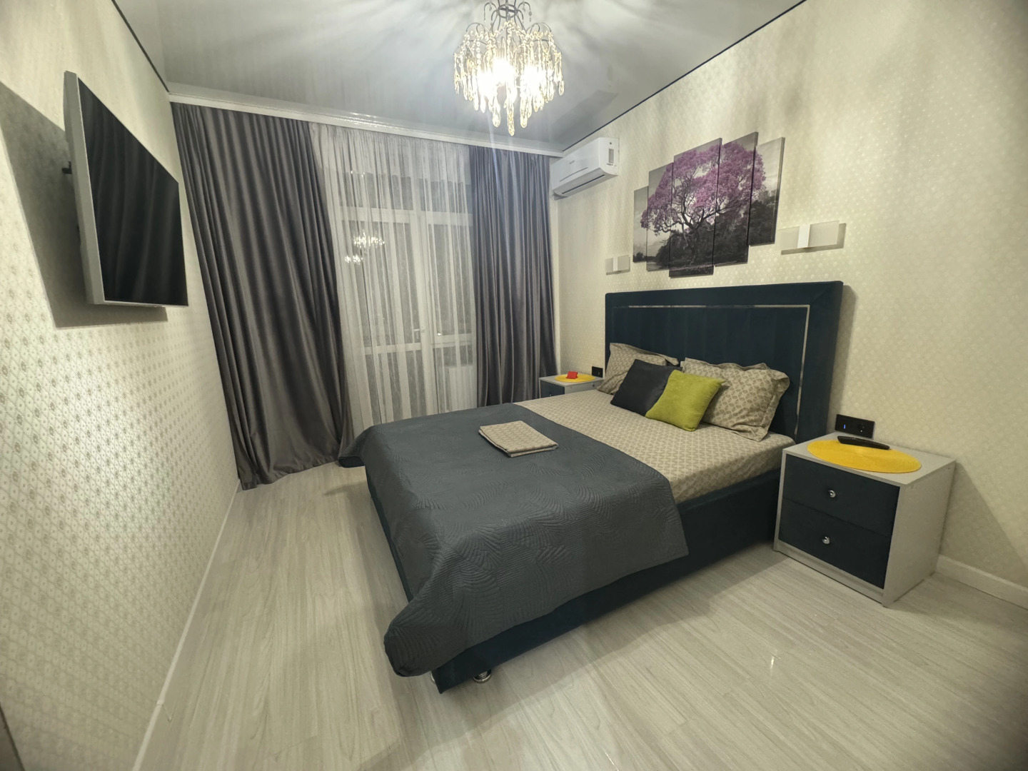 Апартаменты на Зураба Магкаева 2/2