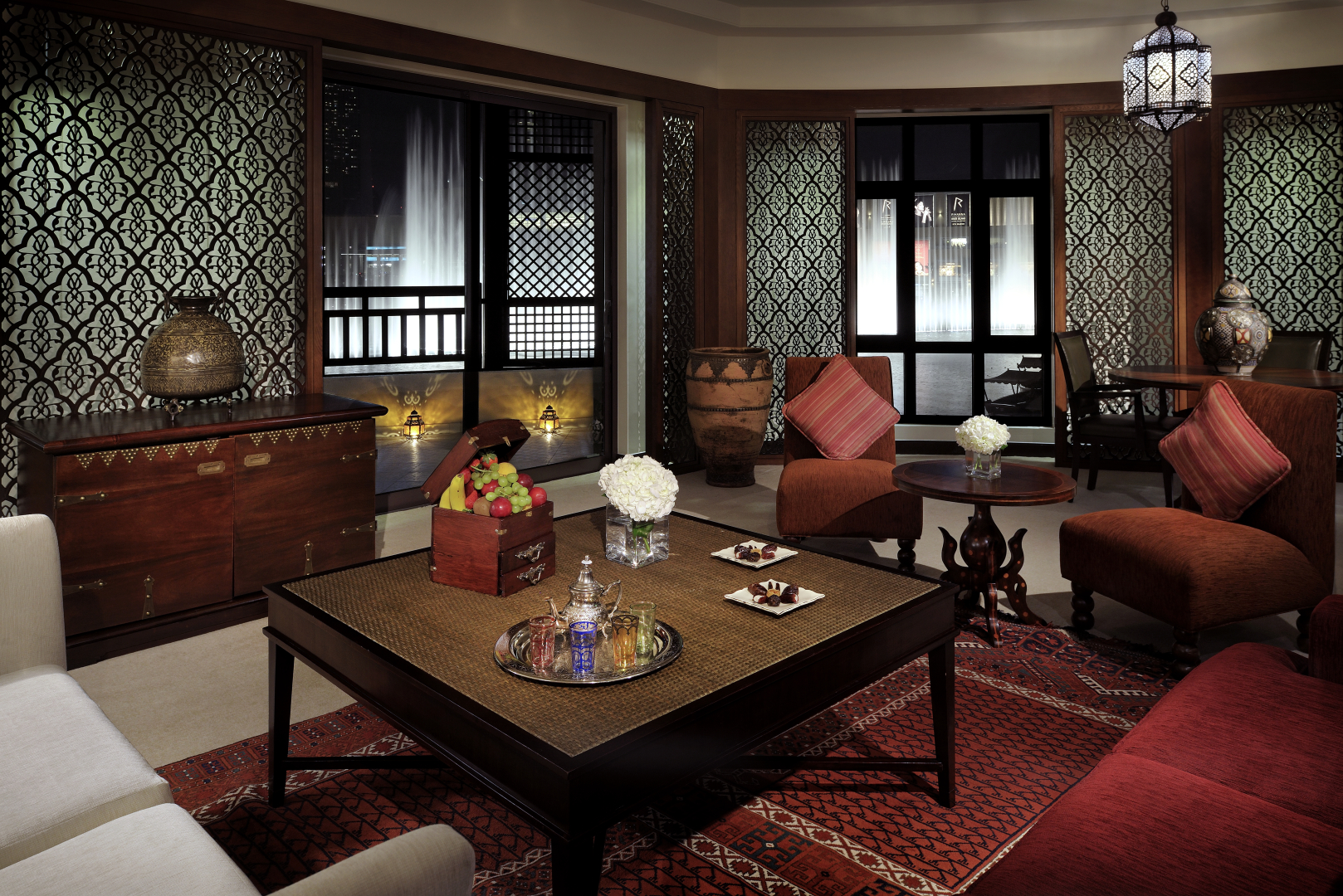 Отель Palace Downtown