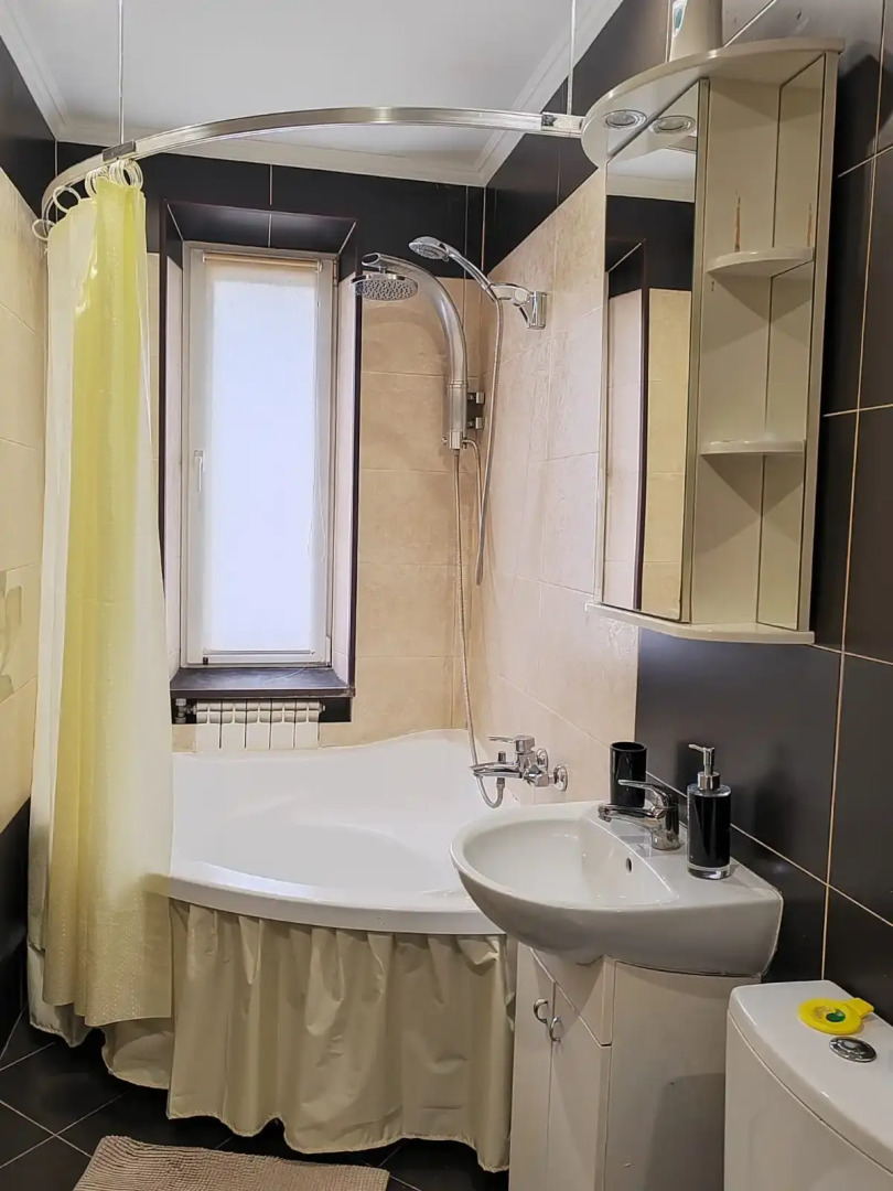 Квартира 3х Комнатная Уютная в Амалиенау