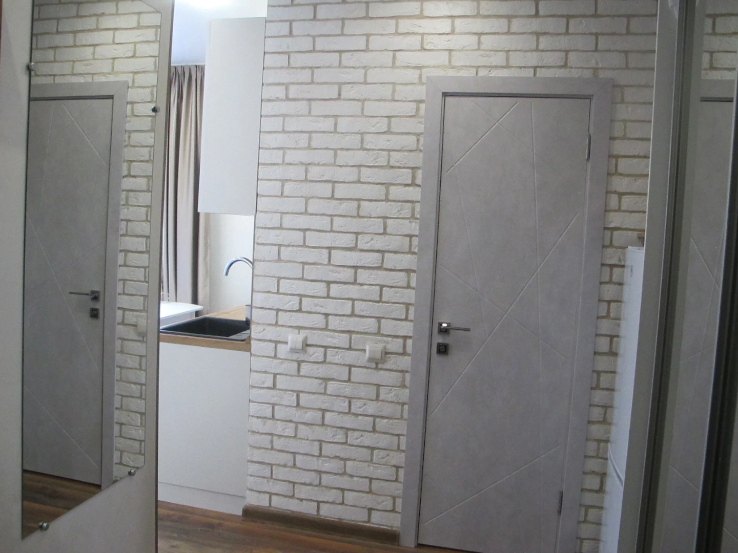 Апартаменты на Воскресенской 14/1