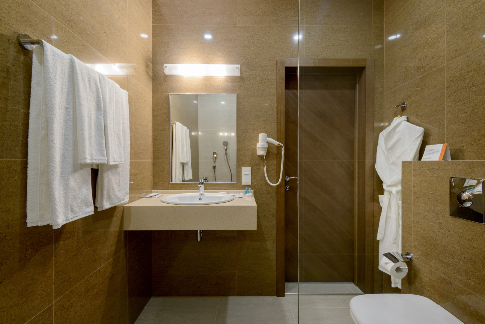 Отель PARK WOOD HOTEL