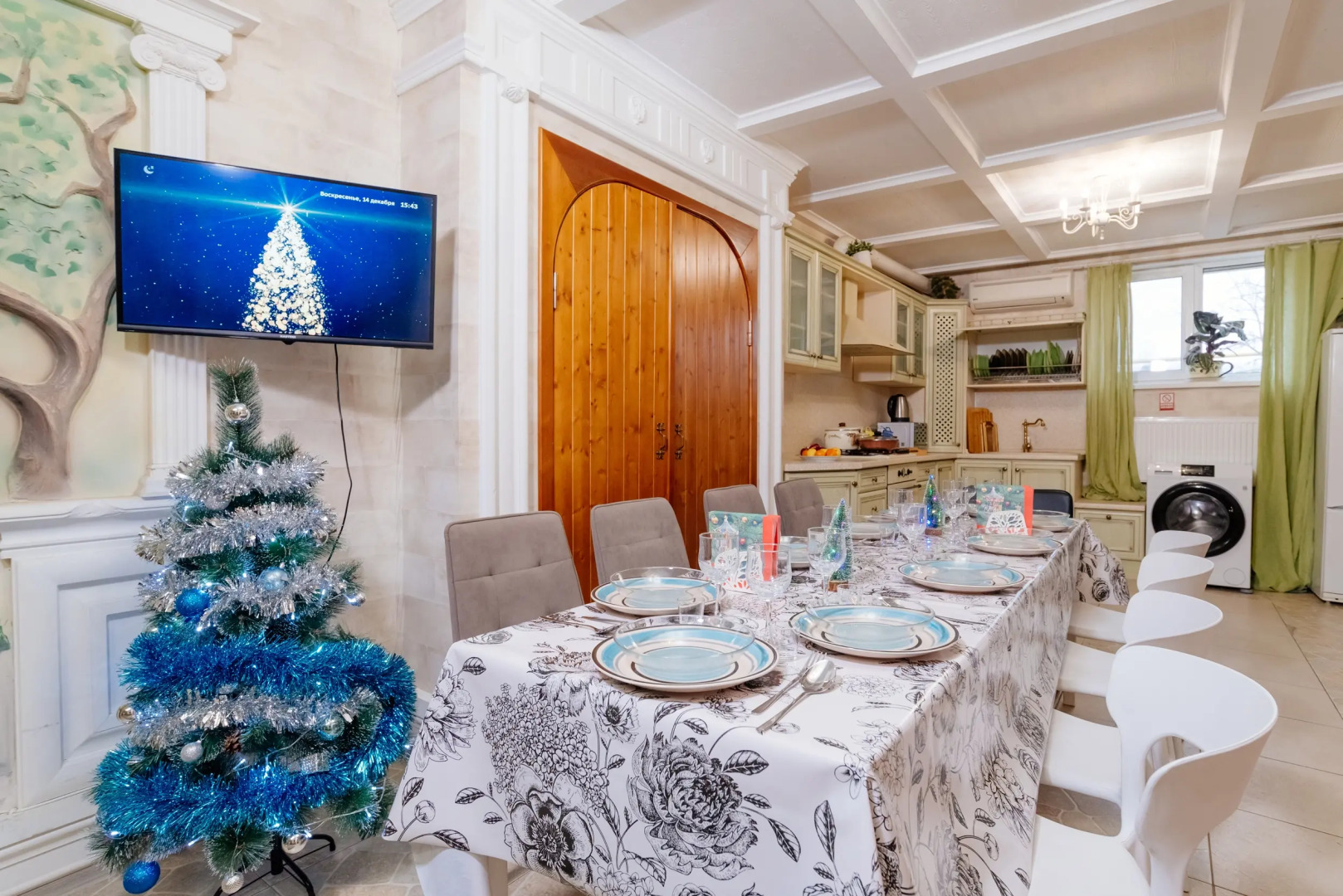 Частный дом Дом в Центре на Адмирала Крюйса до 15 чел в 100 м Аква парк и пляж