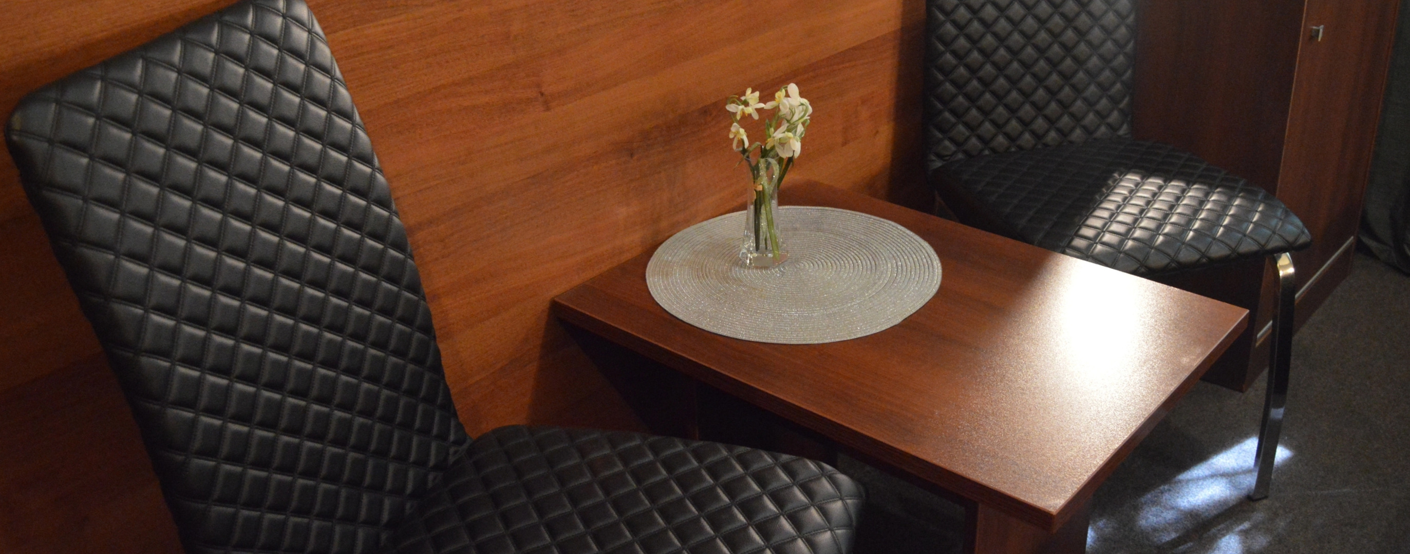 Отель Моника