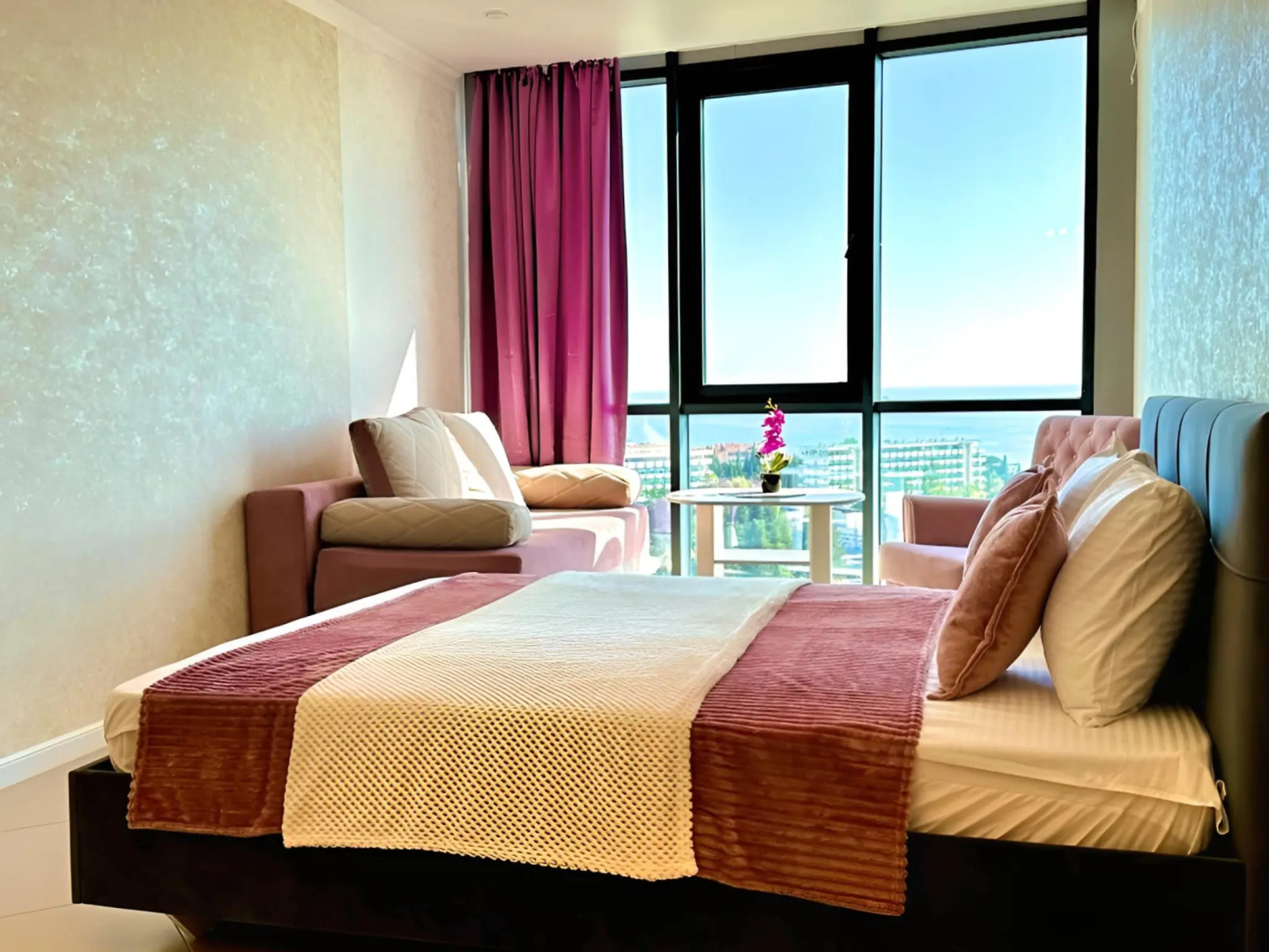 Квартира Семейная с Шикарным Видом на Море