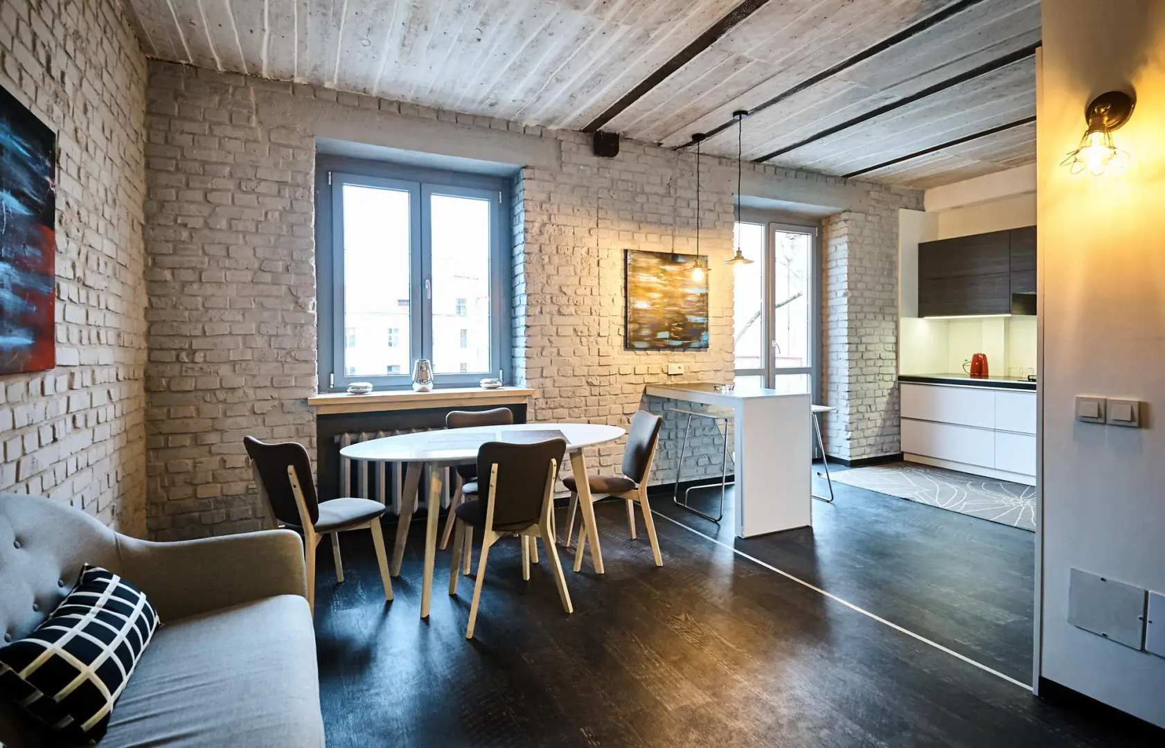 Апартаменты Loft In The Center