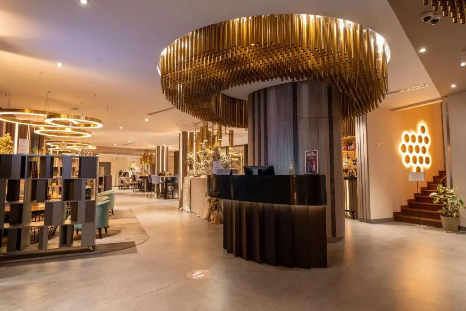 Отель Best Western Plus Congress Hotel