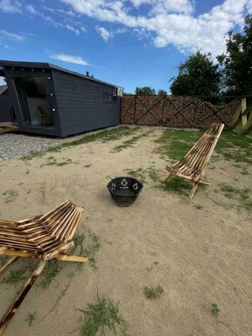 Бунгало Скандинавское на Двоих с Панорамными Окнами, Террасой и Финским Банным Чаном на Дровах