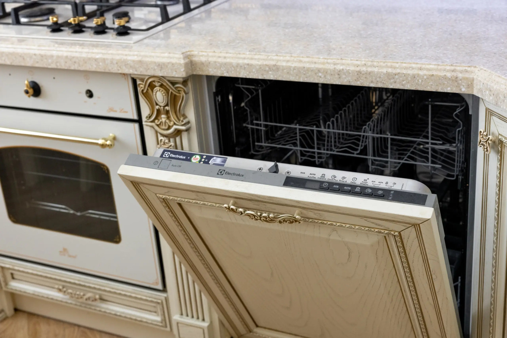 Апартаменты "Эленика" Роскошные у Озера в Махачкале