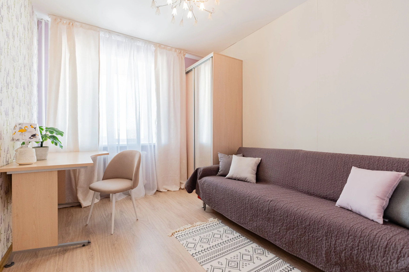 Апартаменты Петровские на А.Иванова 27