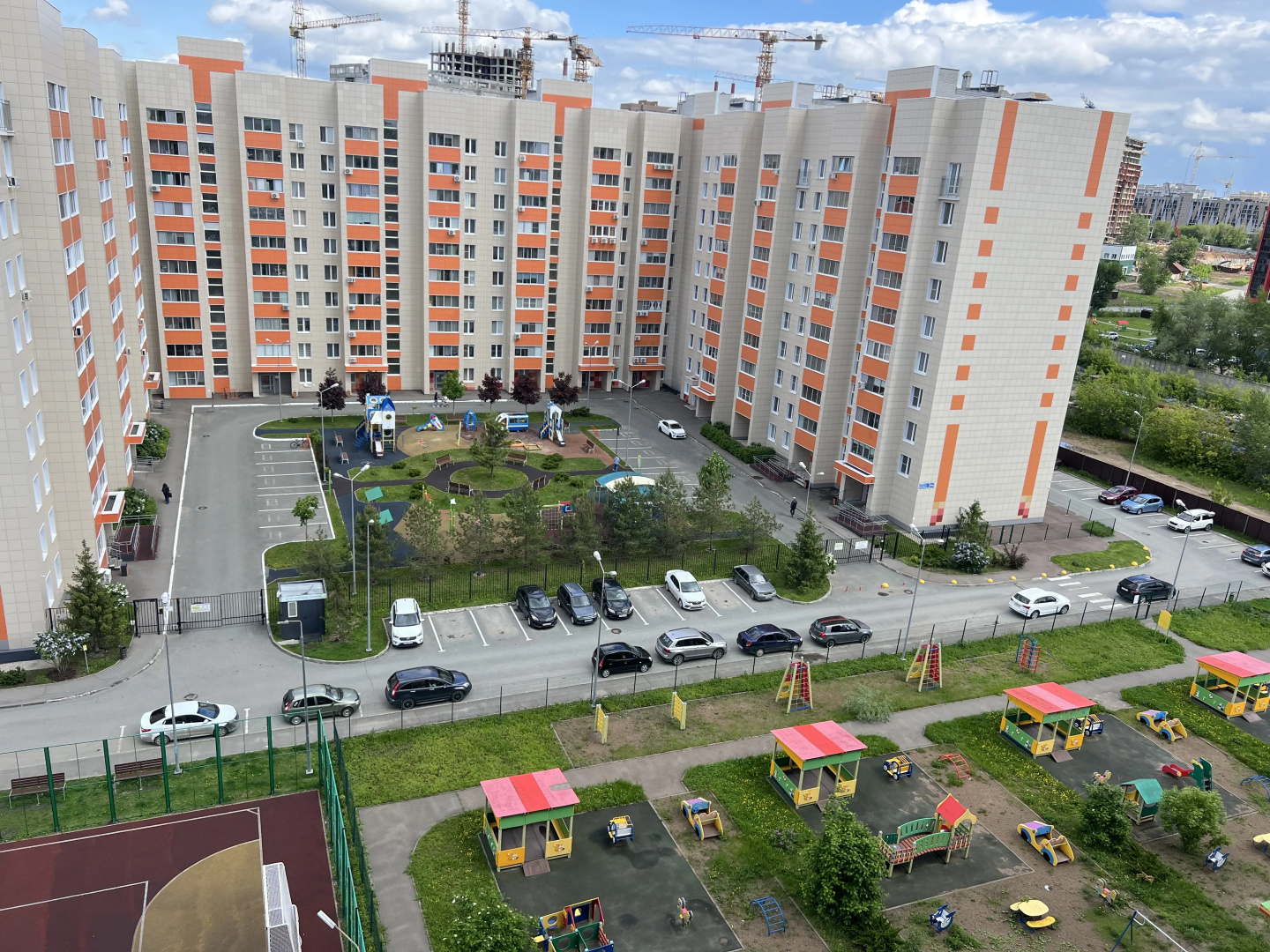 Квартира около метро Горки
