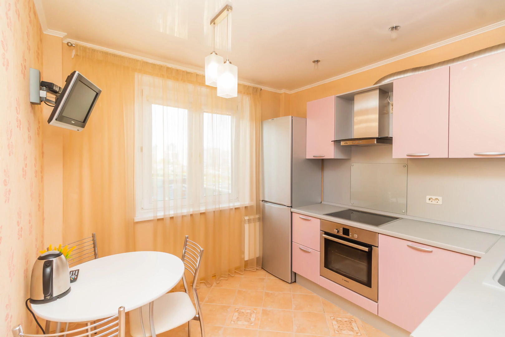 Апартаменты на Академика Королёва 7