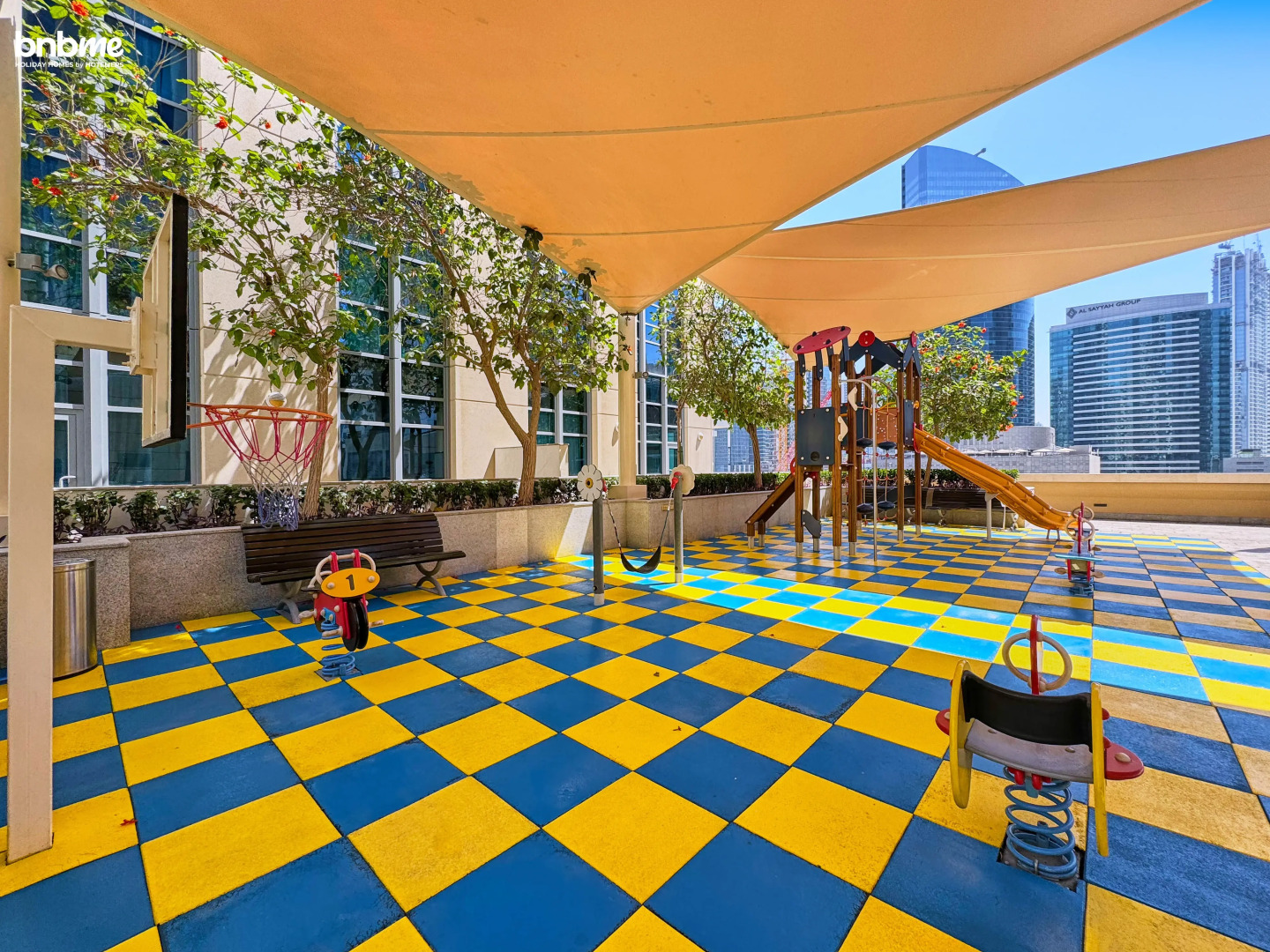 Апартаменты Bnbme Claren Tower Studio