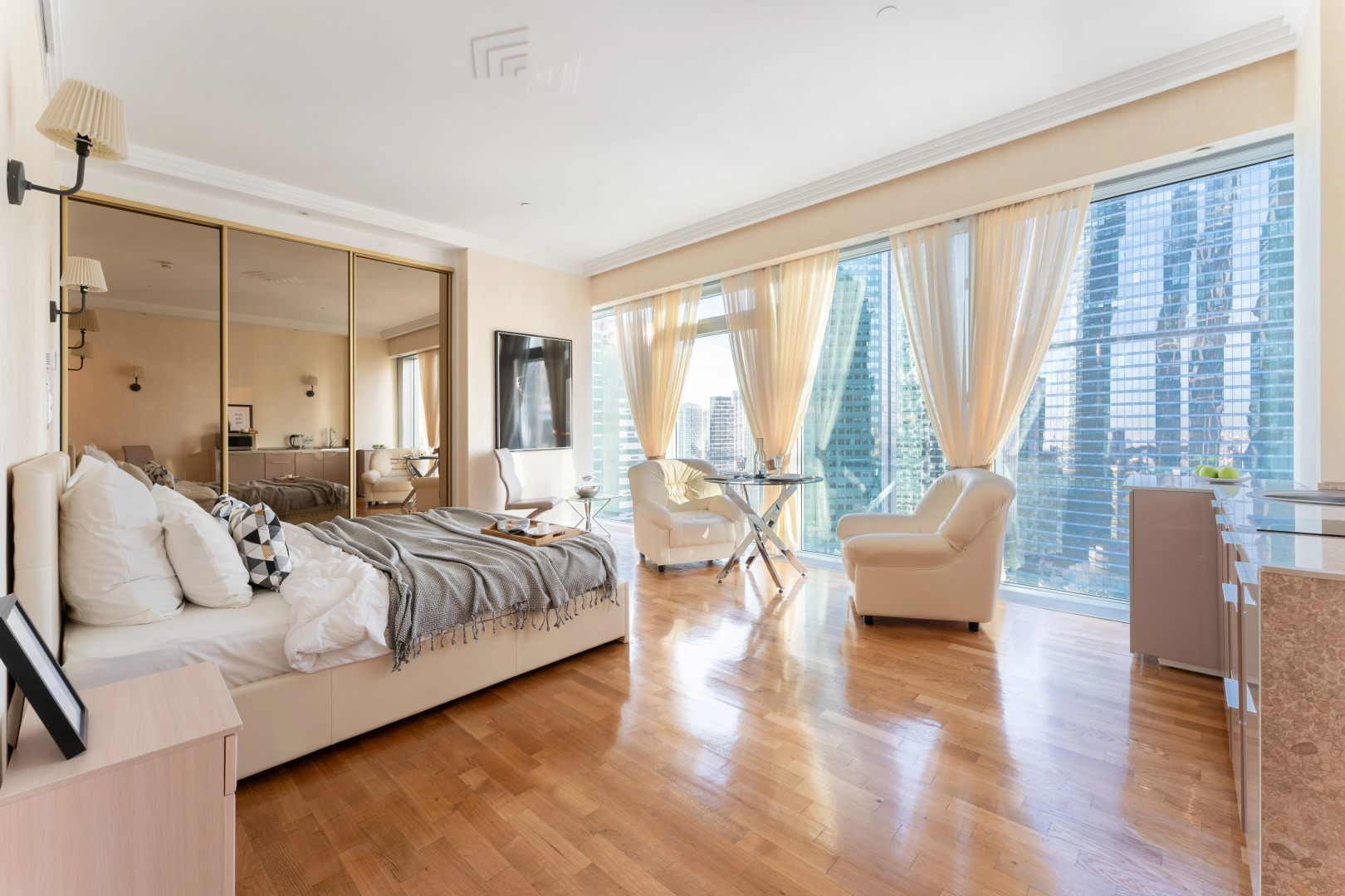 Квартира с потрясающим видом на Москва-Сити