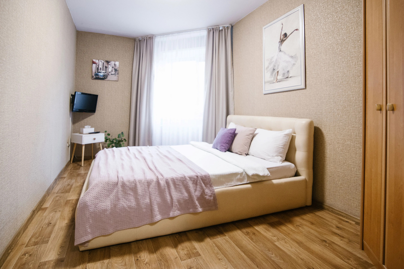 Апартаменты на Дикопольцева