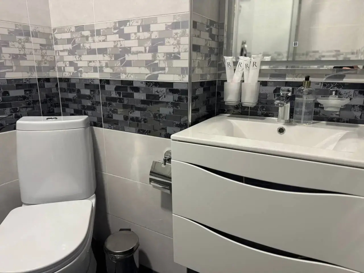 Квартира Уютная студия с балконом возле моря