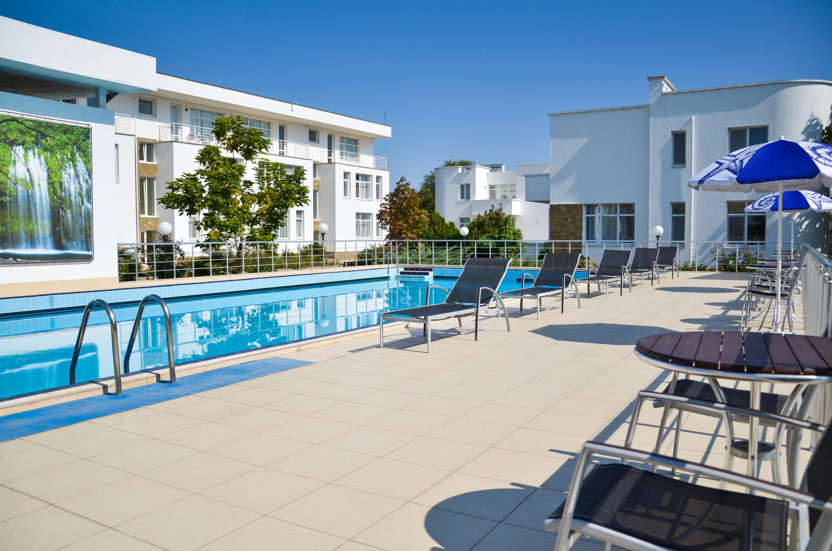 Отель Комплекс апартаментов Невский берег