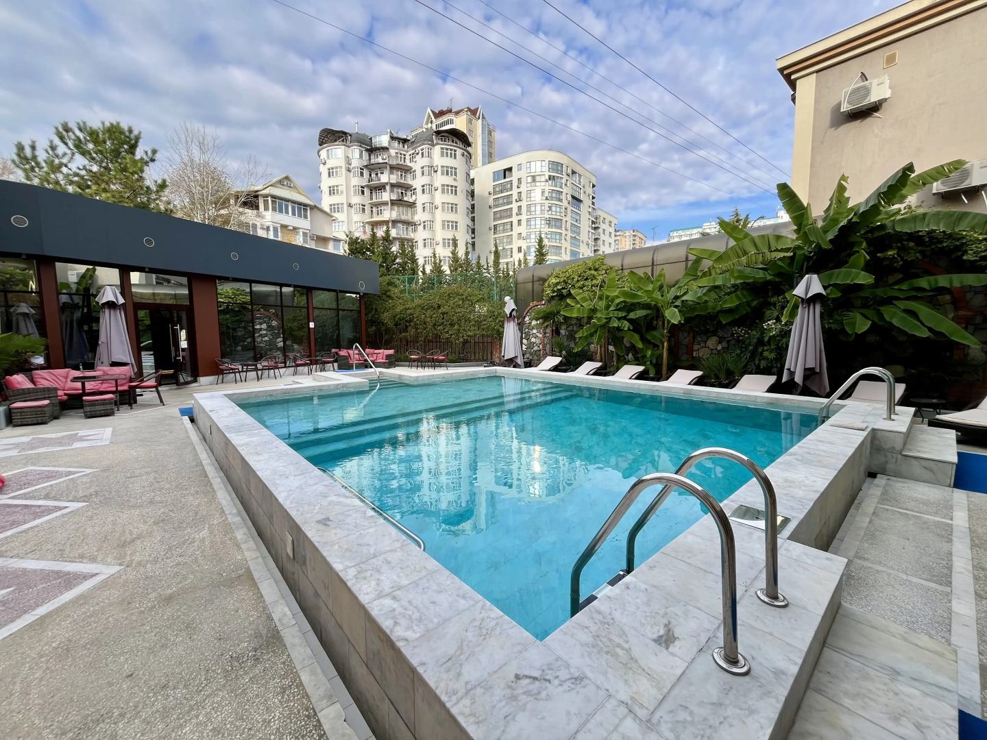 Отель Сенатор