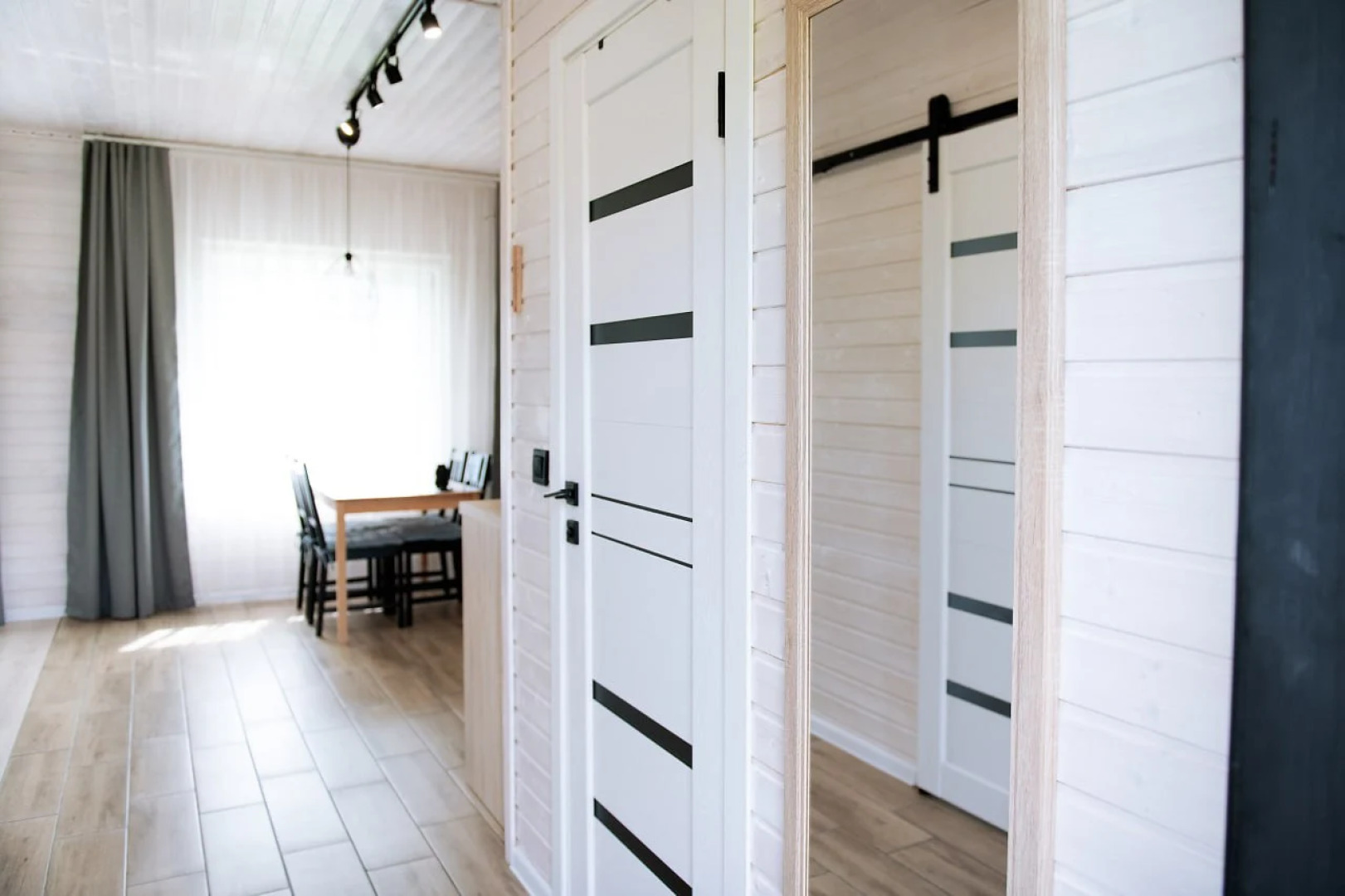 Частный дом у реки 1