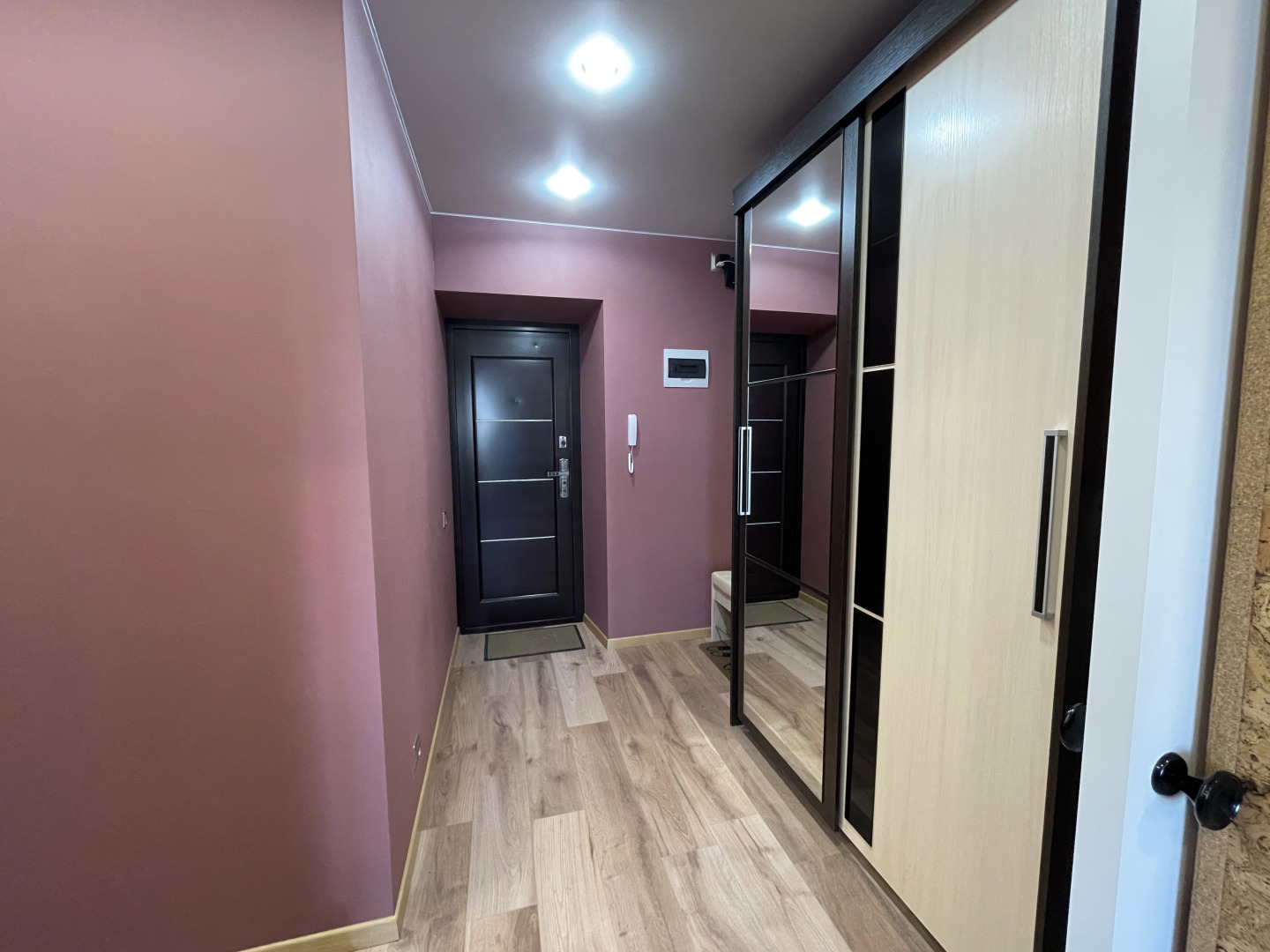 Квартира Двухкомнатная Портовая