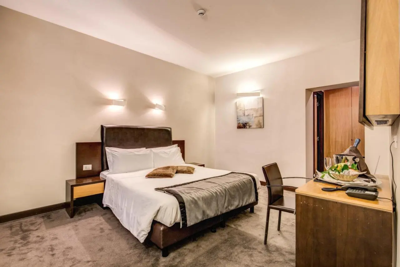 Hotel Trevi