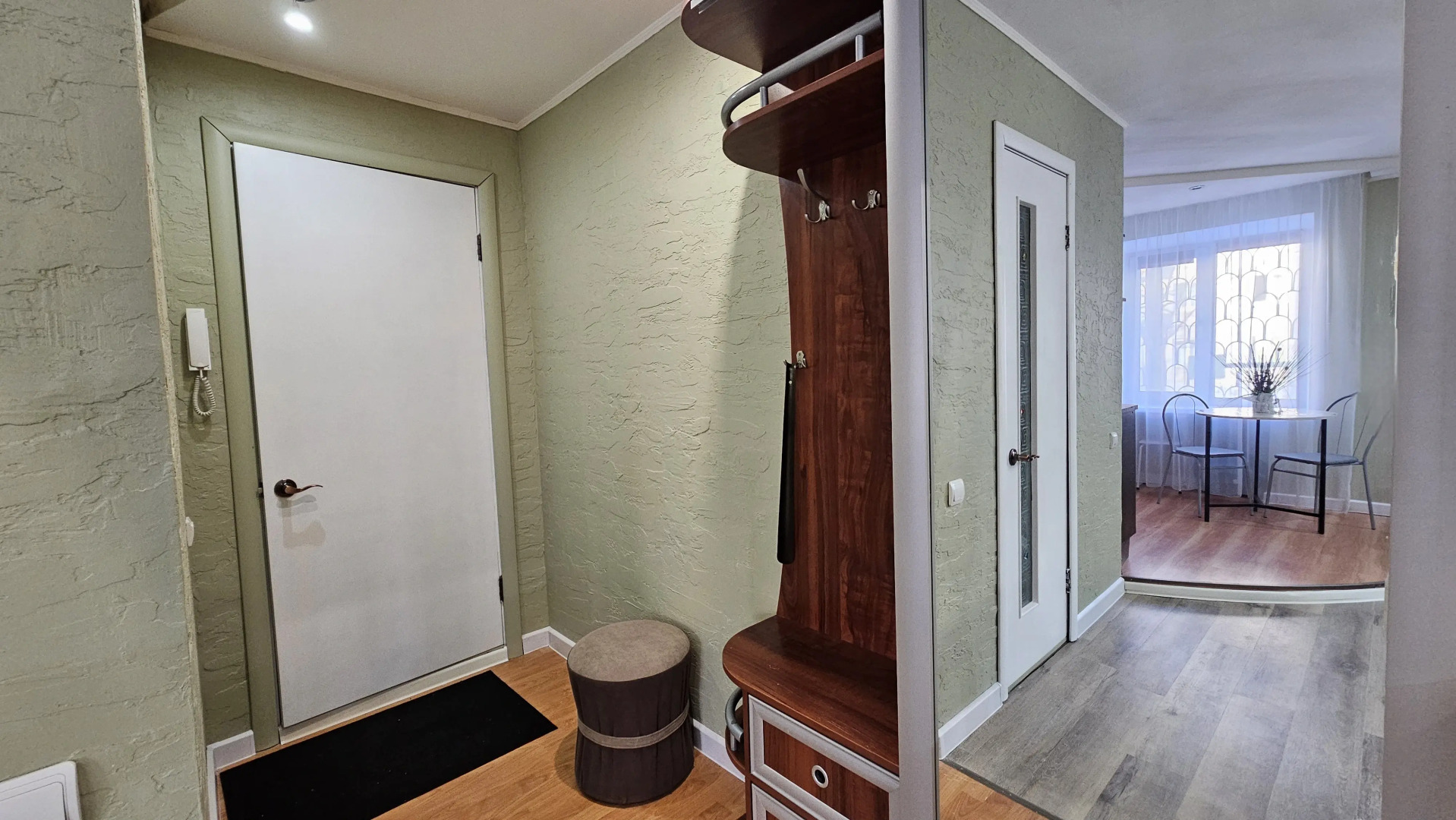 Квартира Луначарского 86