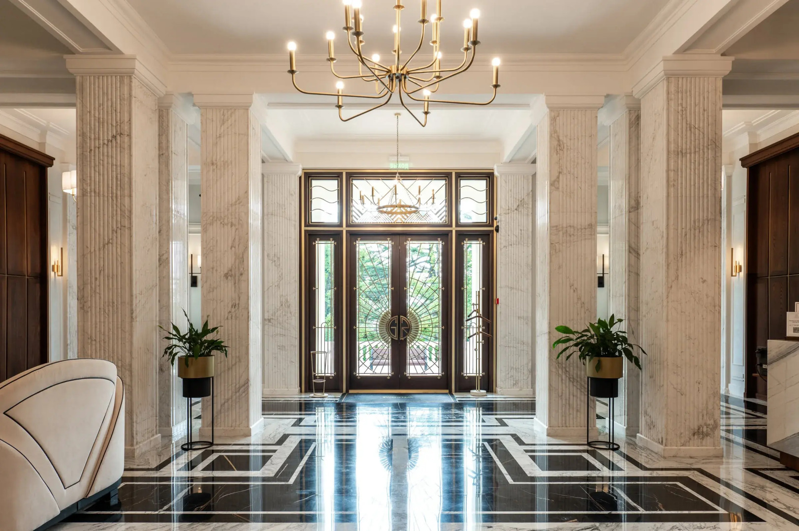 Апартаменты Look&Feel Aristocrat