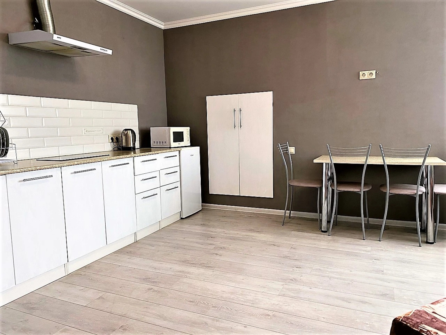 Апартаменты МЕГАПОЛИС ул. Большая Манежная 13-В-75