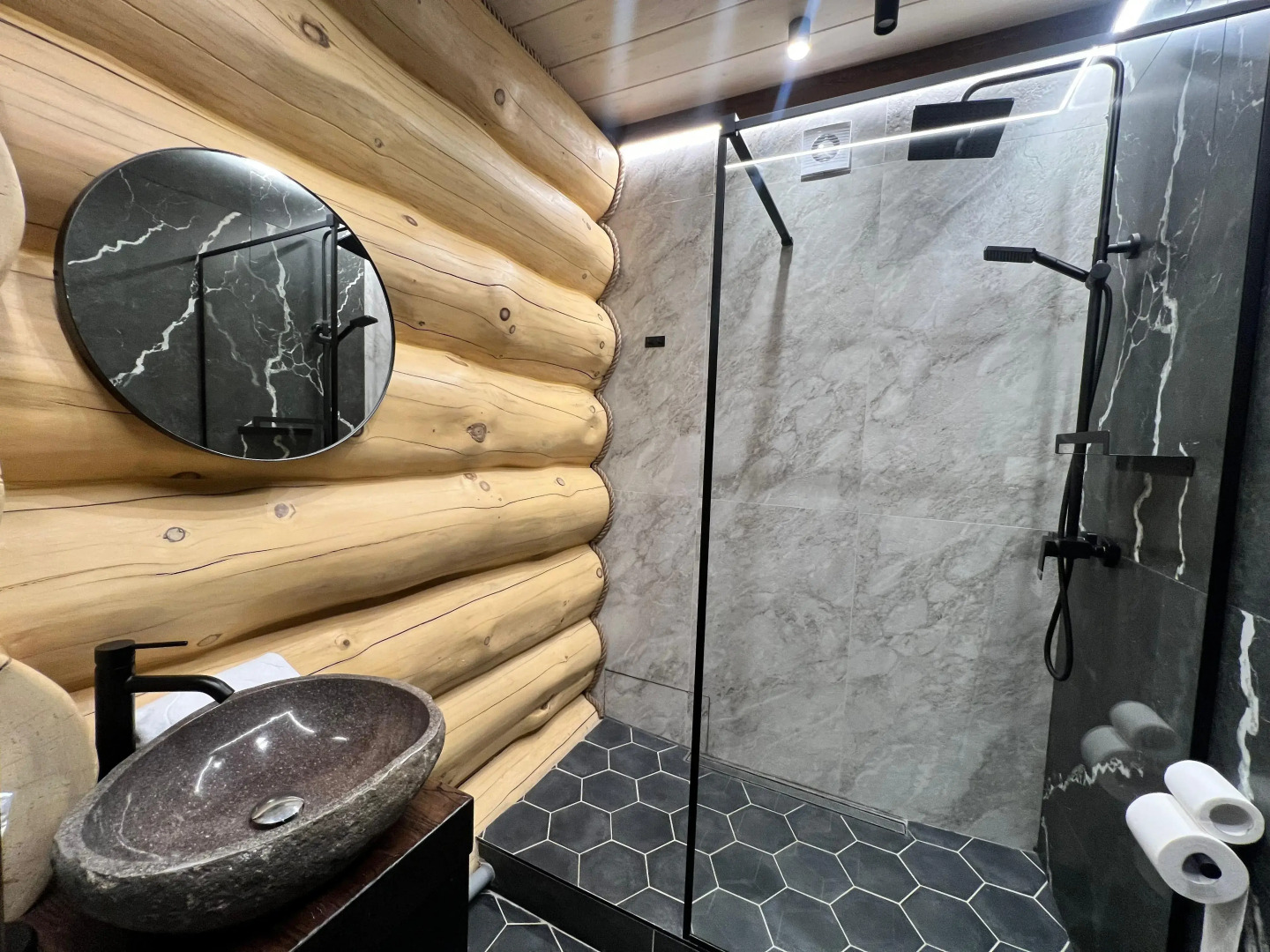 Гостиница Алатау