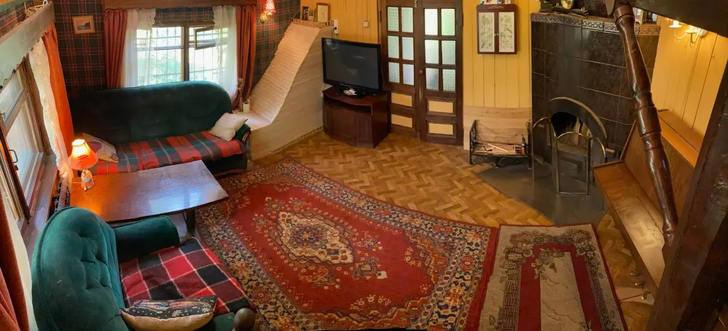 Частный дом Дом у реки в английском стиле