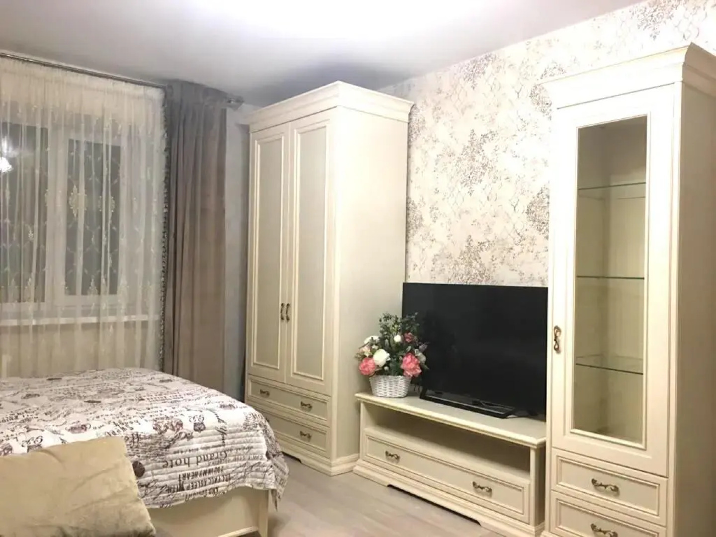 Апартаменты на Меридианной 3 у Набережной Казанки Казанский Версаль