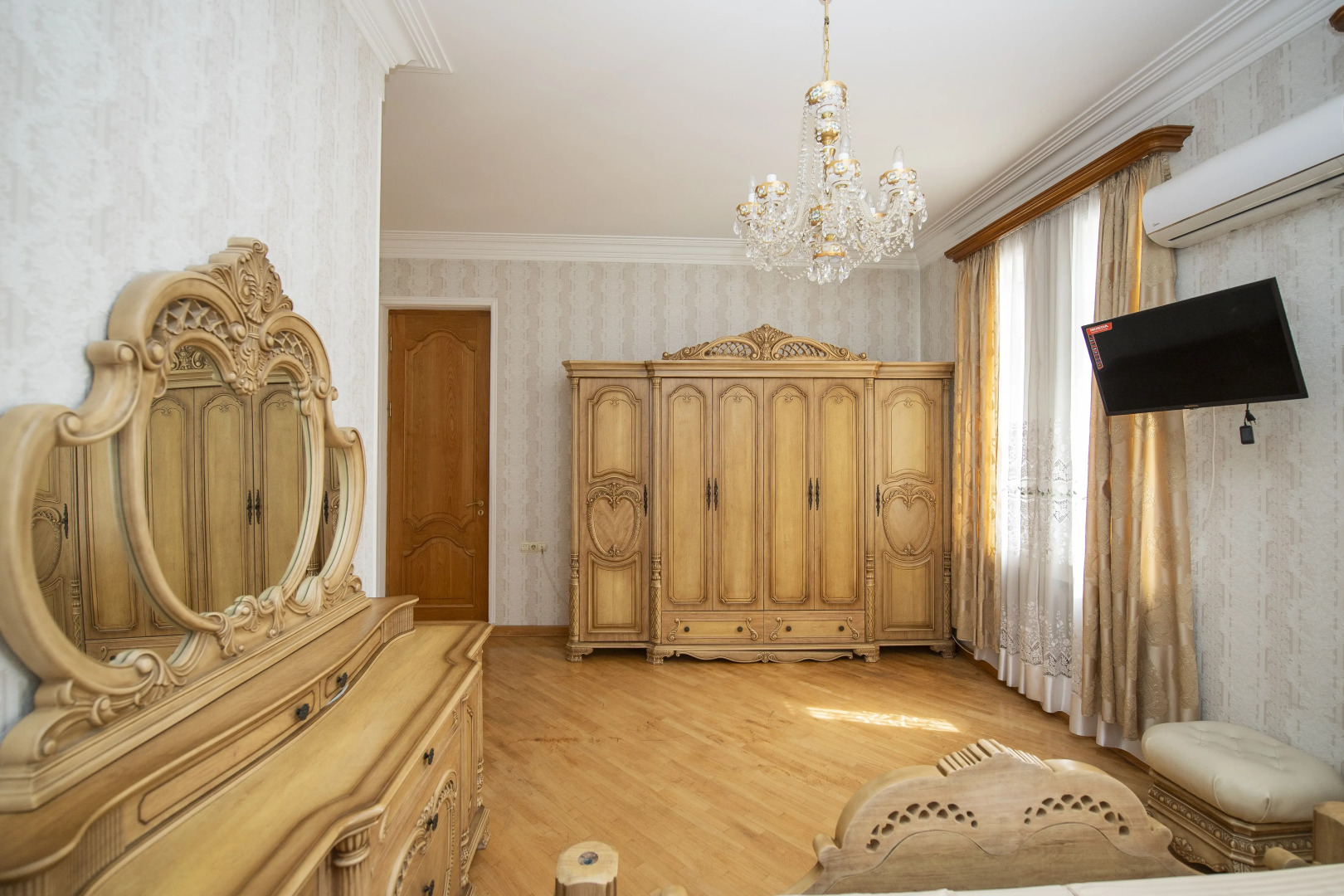 Гостевой дом с 5 спальнями