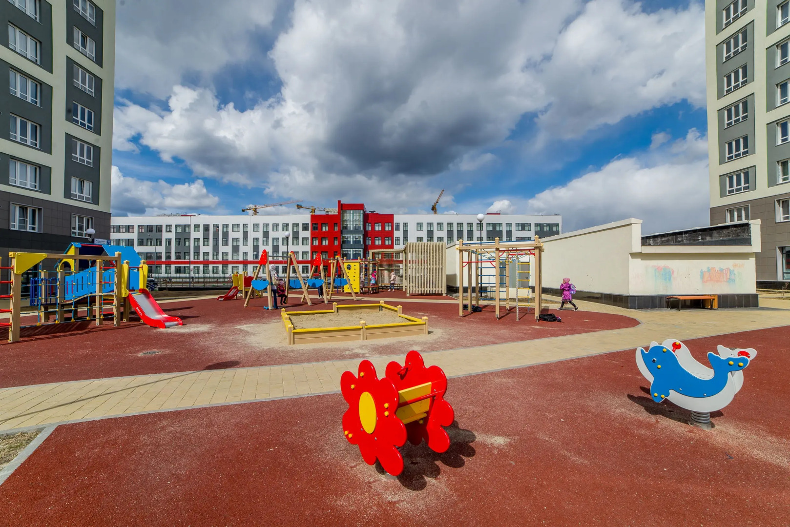 Апартаменты на Сахарова 75