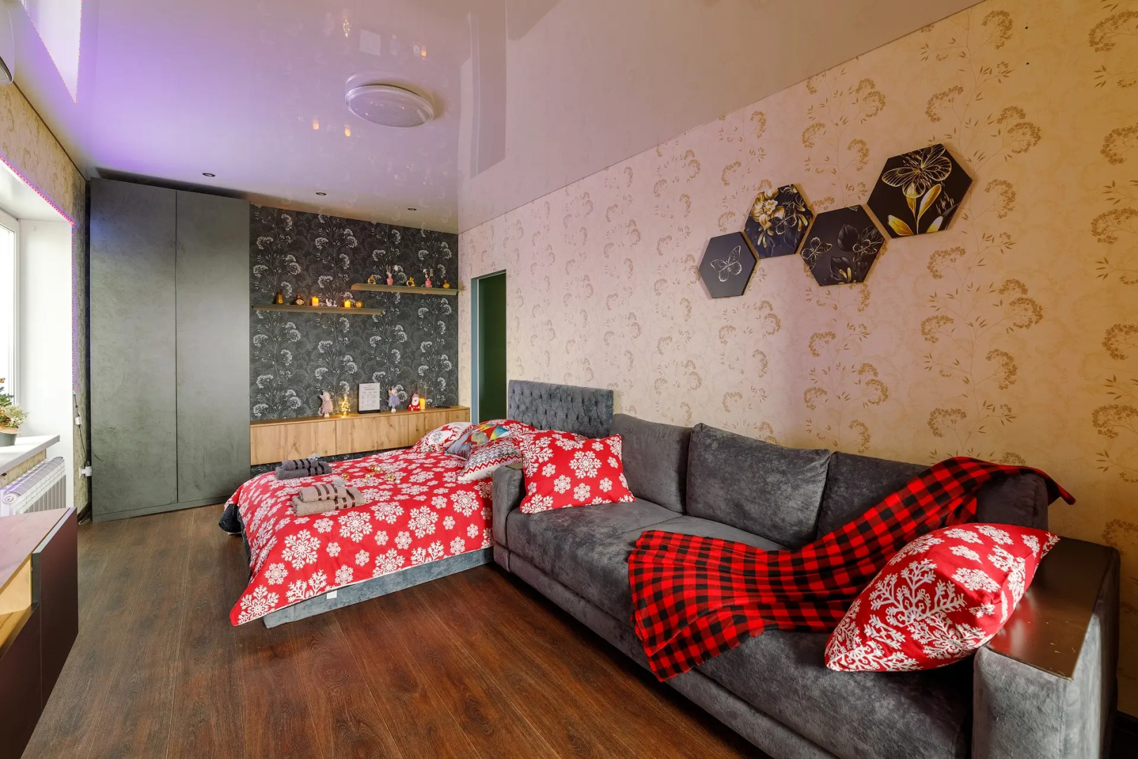 Квартира PrezentHaus в центре на Горького 28