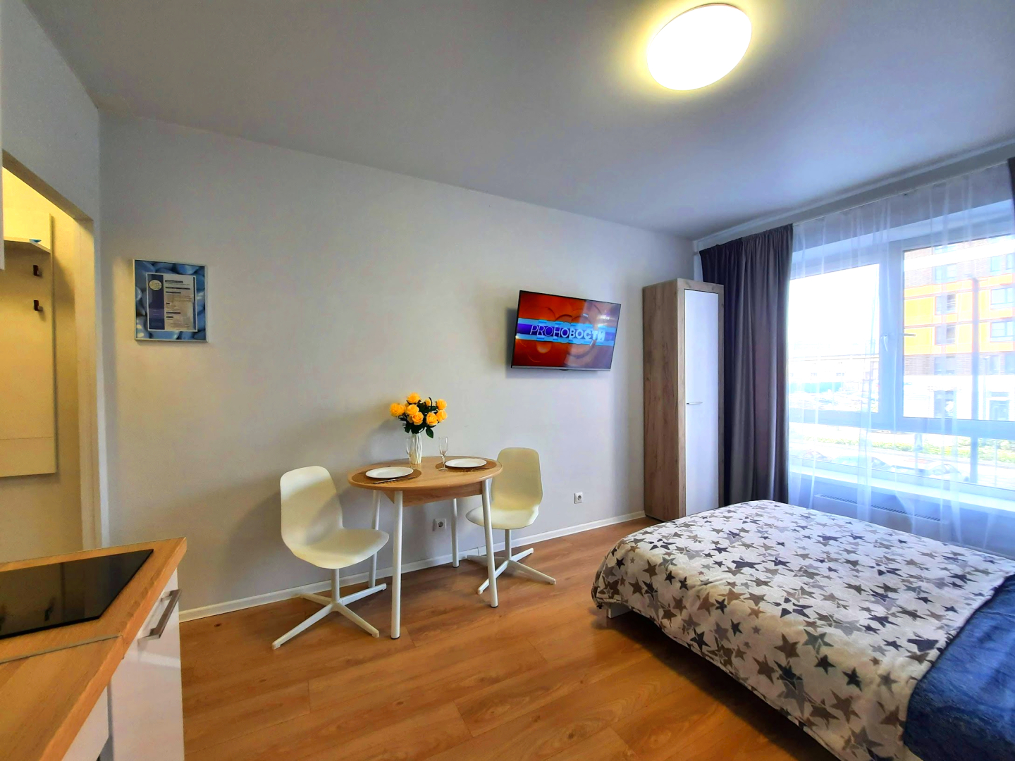 Квартира Вторая Студия на Ларюшина 4/2