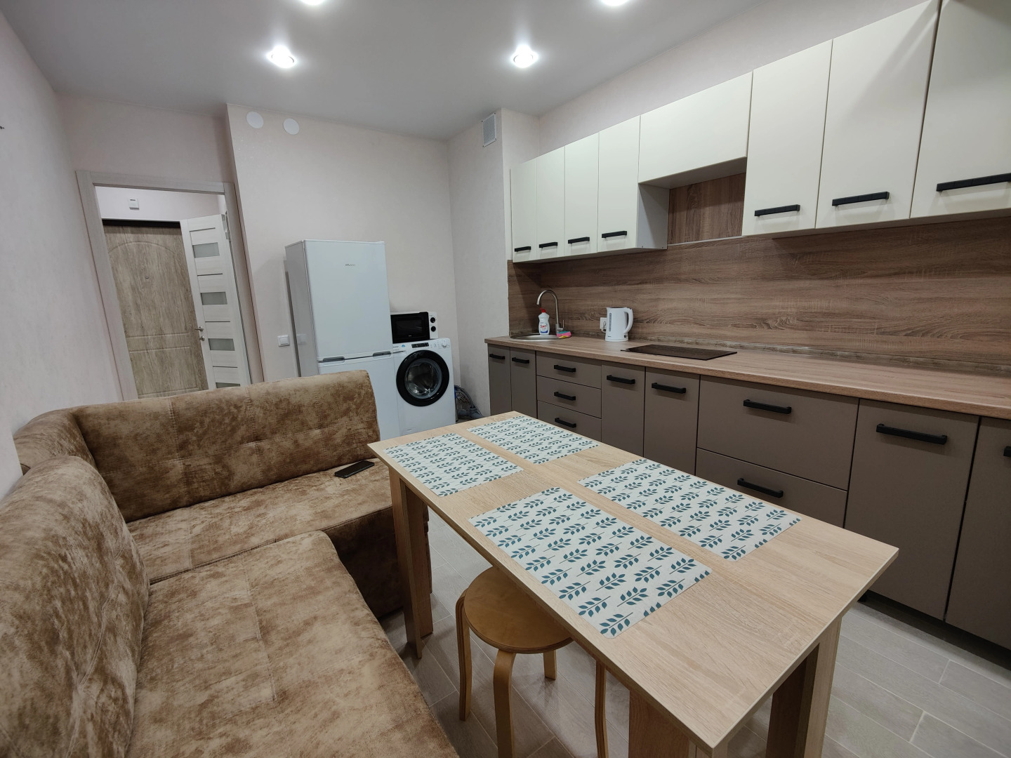 Апартаменты на улице Лемешева 10