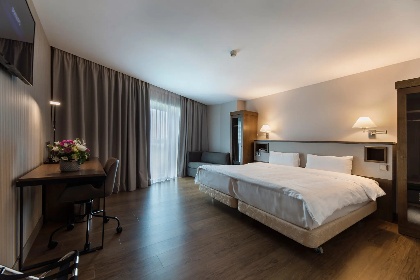 Отель CH Bucharest