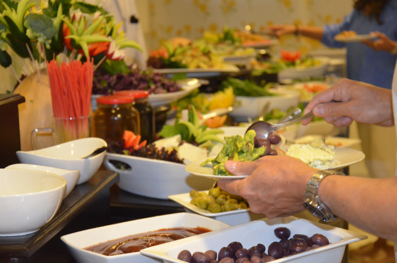 Отель Amra Palace International