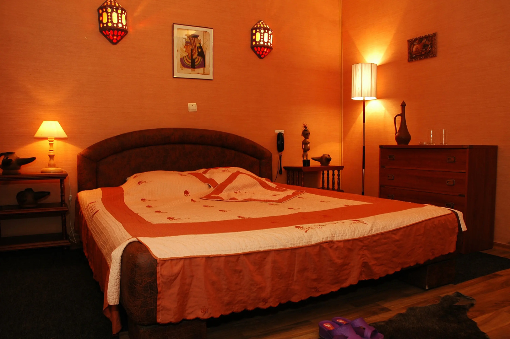 Отель Велес