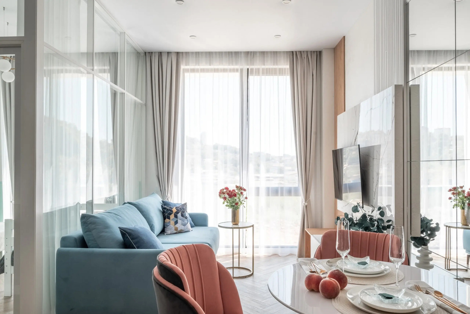 Апартаменты MyhomeYourhome на Яна Фабрициуса 64