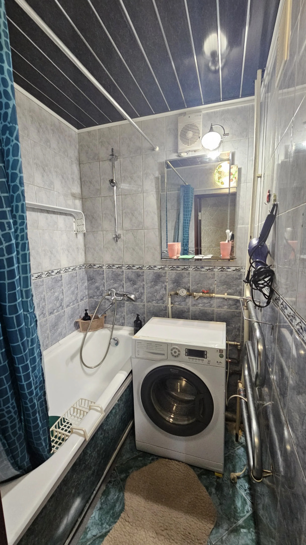 Квартира Просторная двухкомнатная возле пляжа