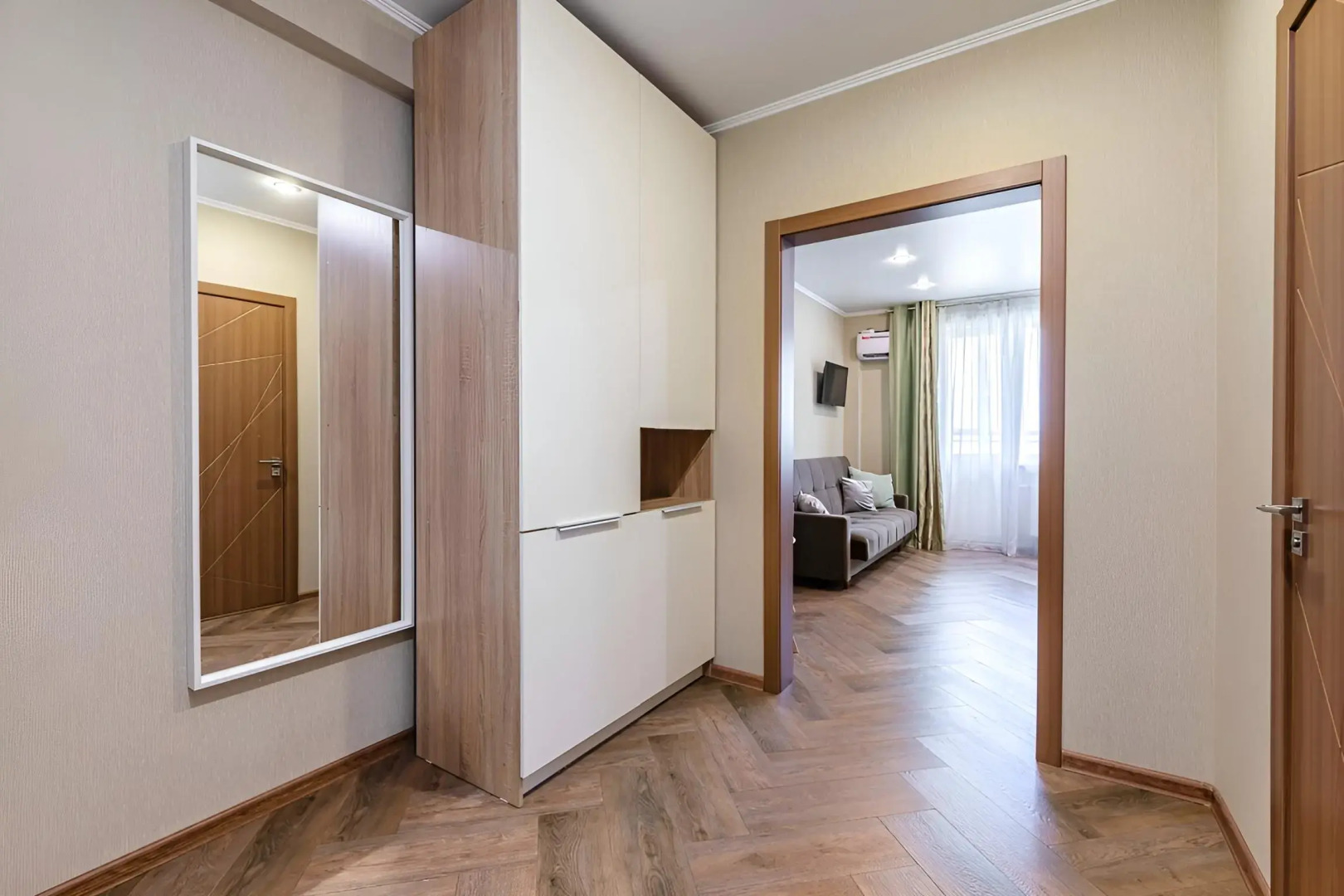 Квартира Уютная студия в центре Казани Green City