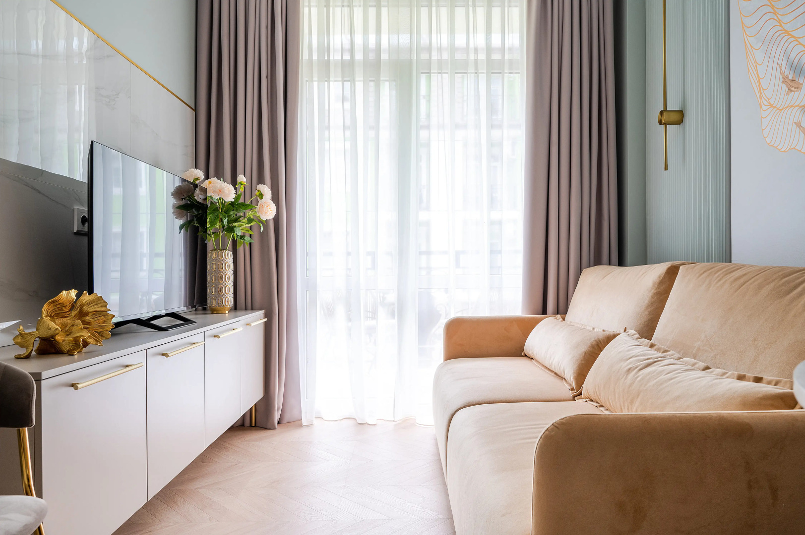 Апартаменты Red Apartments Арт Лайт Сити Апартамент Корелли